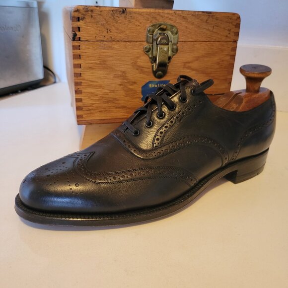 Nunn Bush 9.5 Black Classic Borgue Wingtips dress shoes